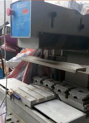 浙江閑置印刷設備處理_緊急處置二手四色移印穿梭機_浙江閑置資產處理_Feijiu網(wǎng)(中國廢舊物資網(wǎng))